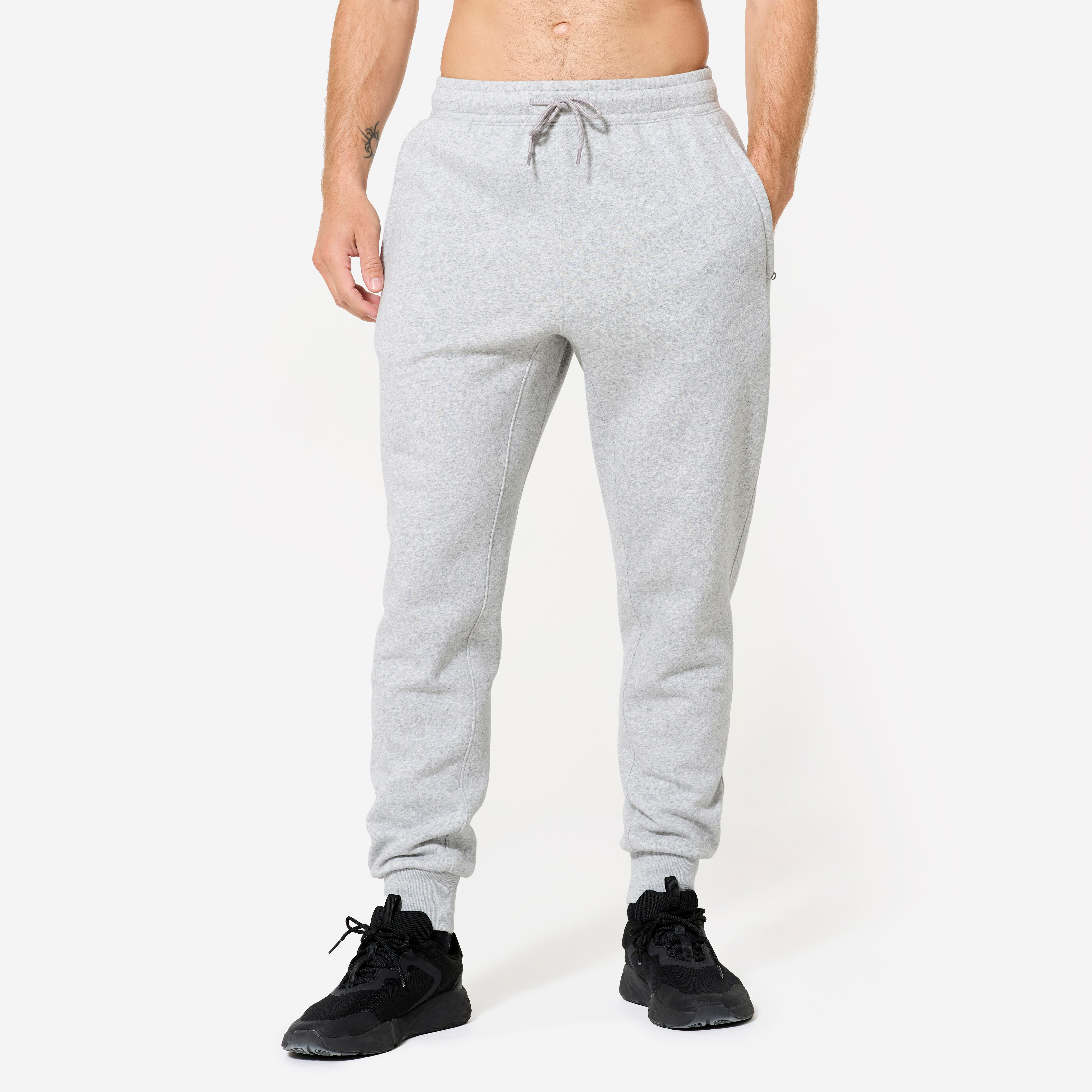 DOMYOS Pánske fitness tepláky strih regular sivé šedá 340@L W34 L34-DOMYOS
