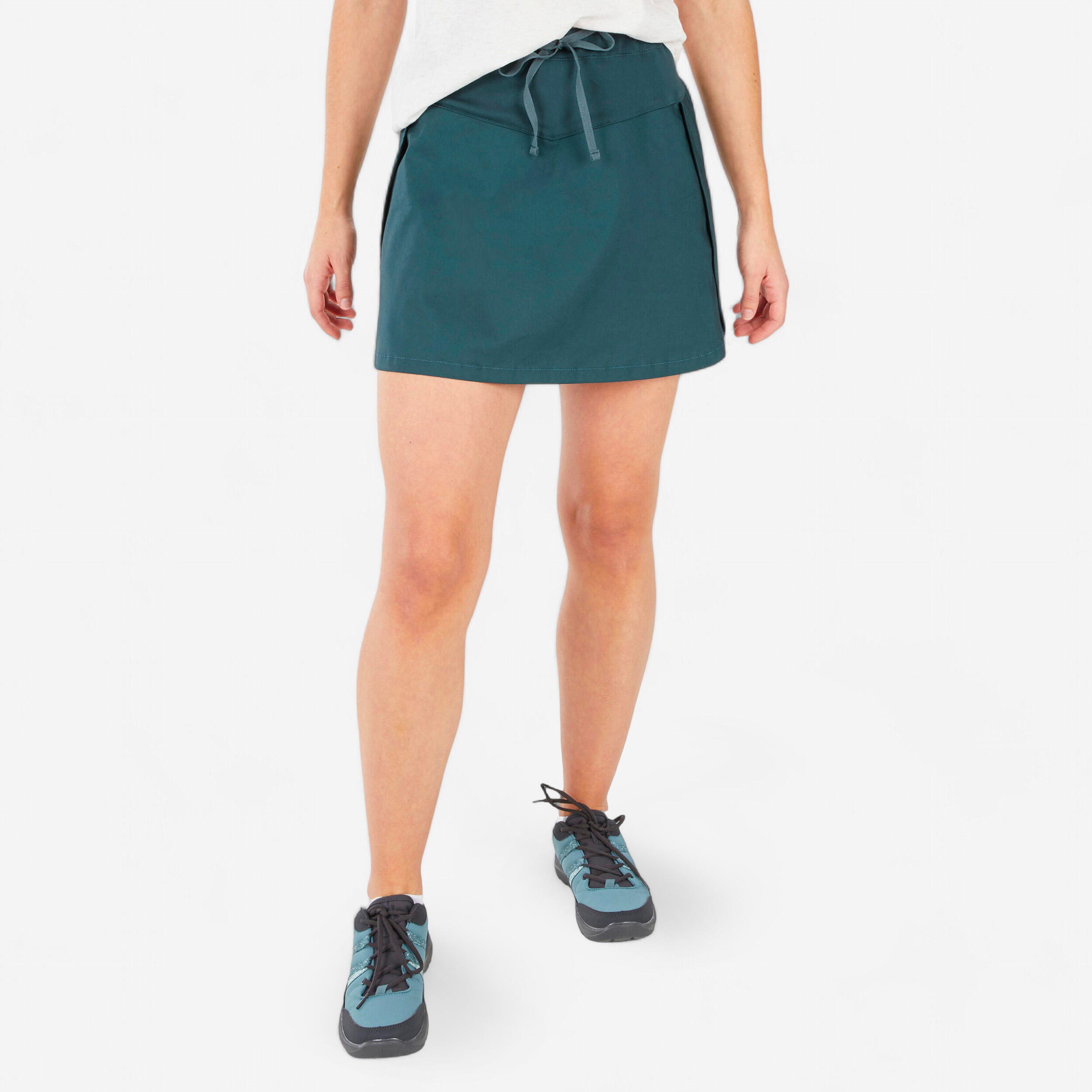 QUECHUA Turistická šortková sukňa NH500 zelená 343@L-XL-QUECHUA